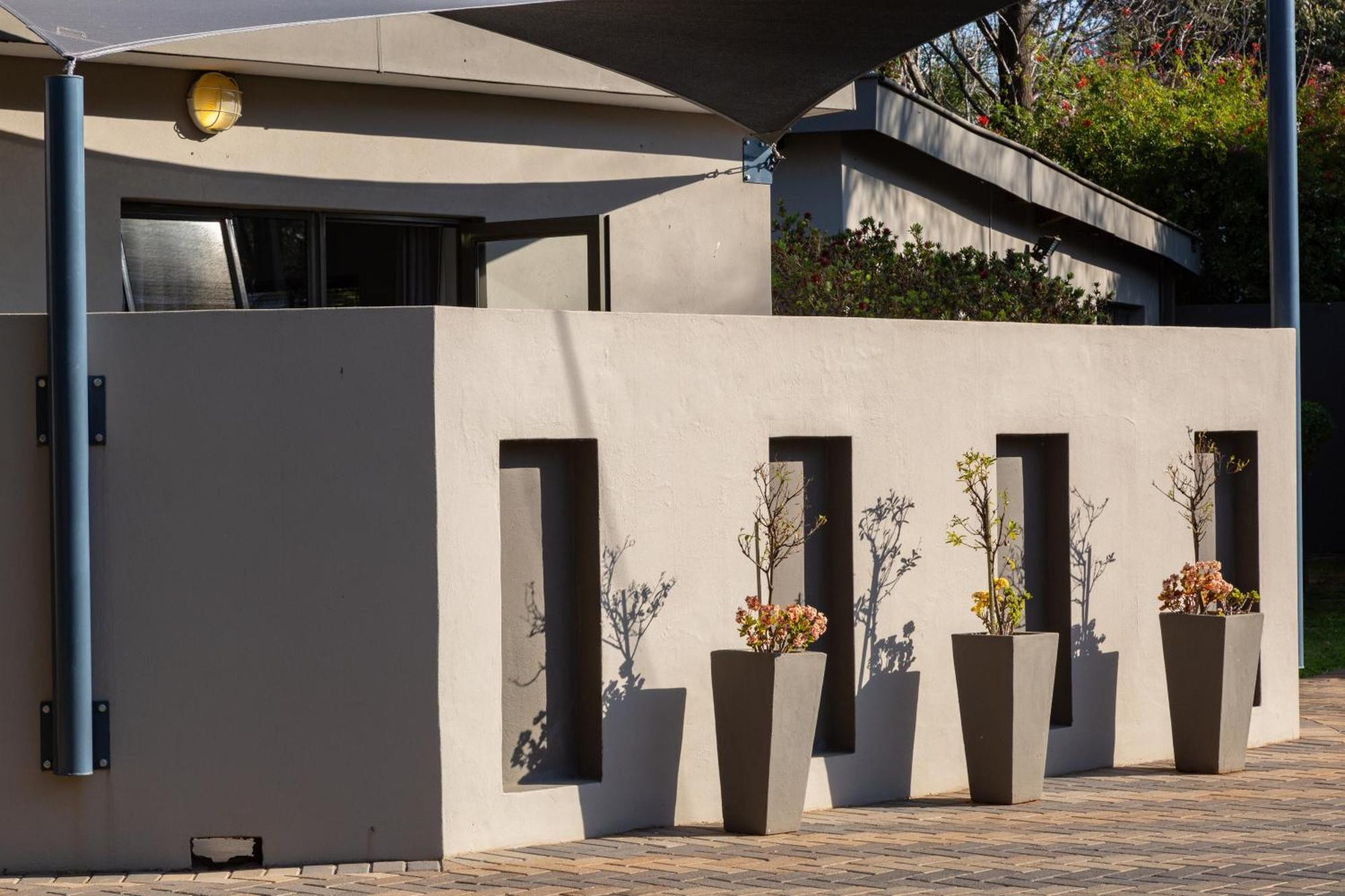 Glen Maine Guest House Pretoria-Noord Exterior foto