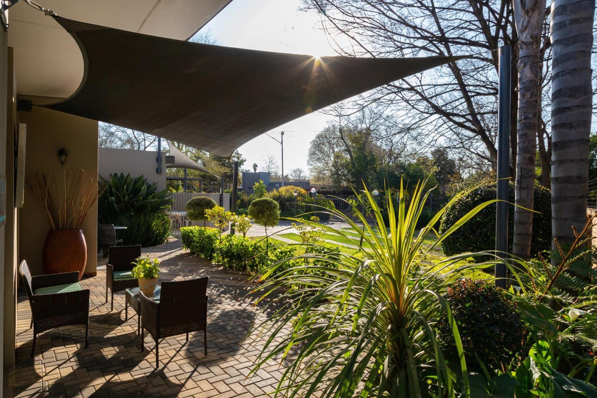 Glen Maine Guest House Pretoria-Noord Exterior foto